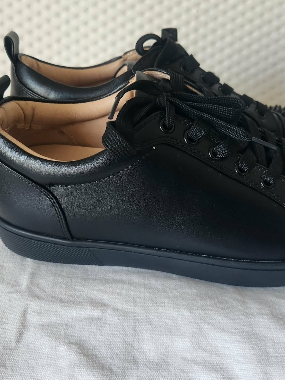 Christian Louboutin Louis Junior Spikes sneakers in black calf leather. - Picture 5 of 5